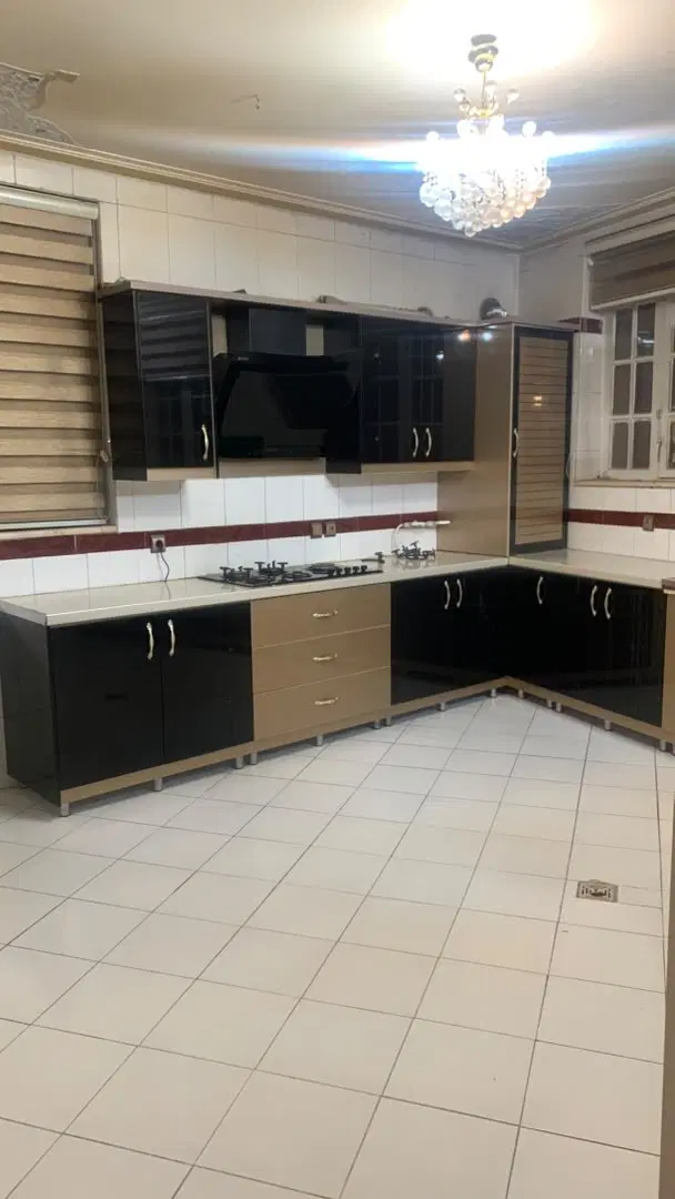 دو خواب ۱۸۰ متری طبقه هم کف منزل مستقل