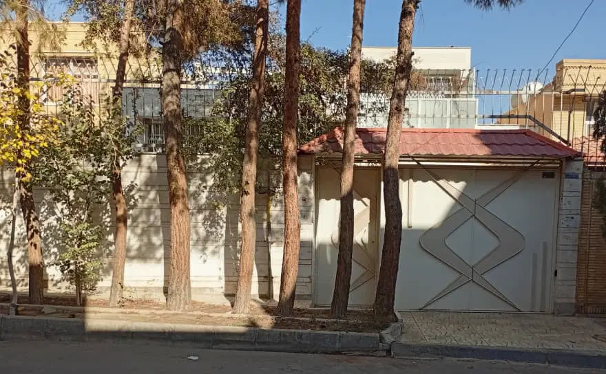خانه ۲۵۰ متری ویلایی سه خواب