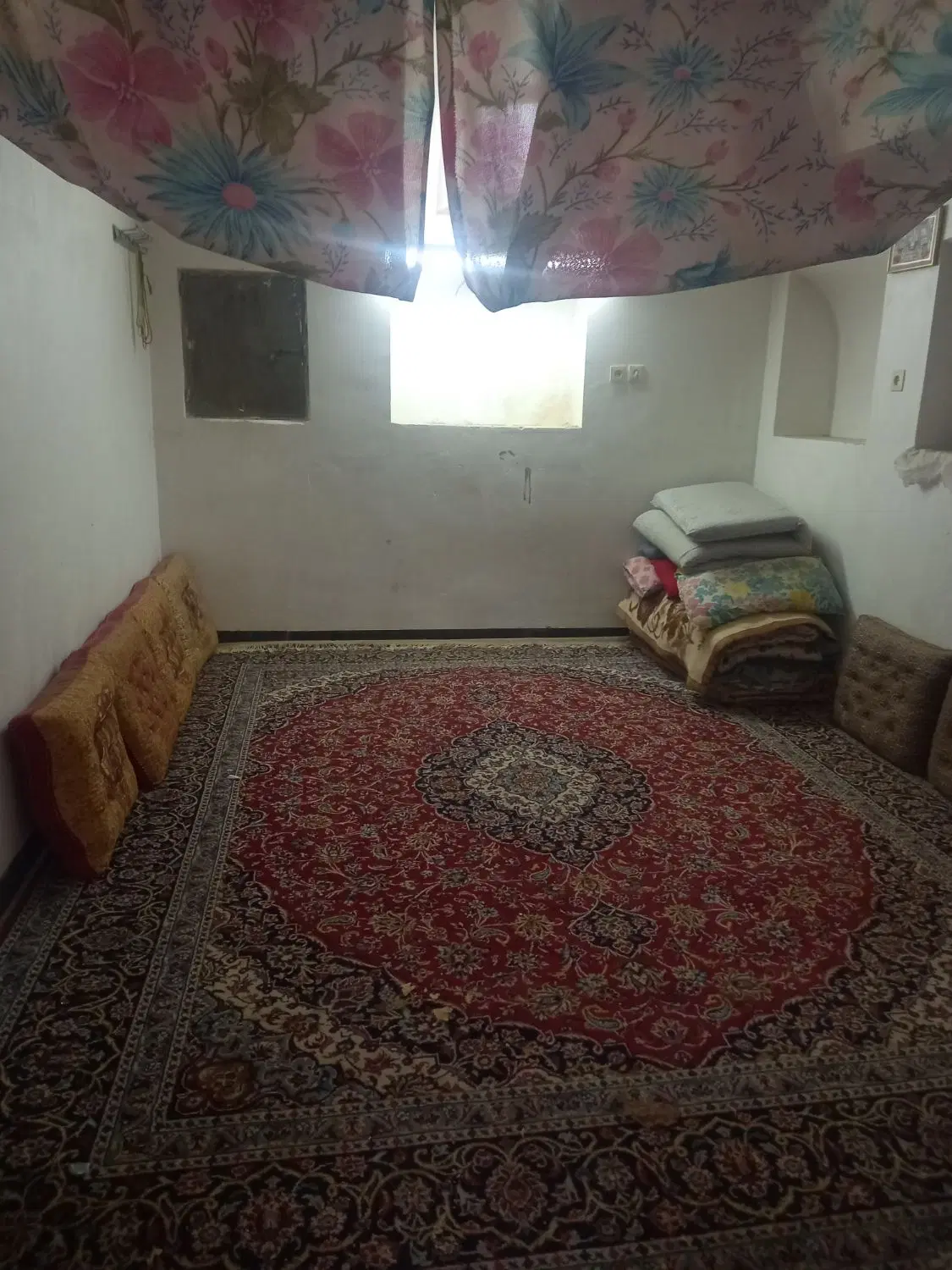 ویلا باغ بنادک سادات
