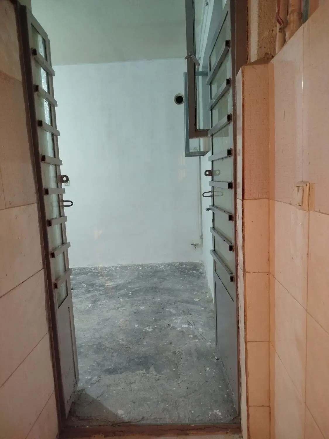 خانه فروشی اخر شهیاد پیش پارکینگ ارتش