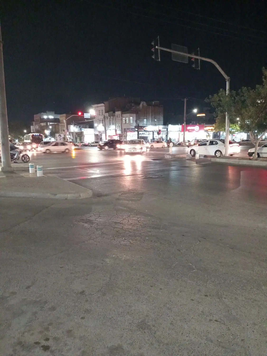 مغازه فروشی ۷۶ متر شیرودی