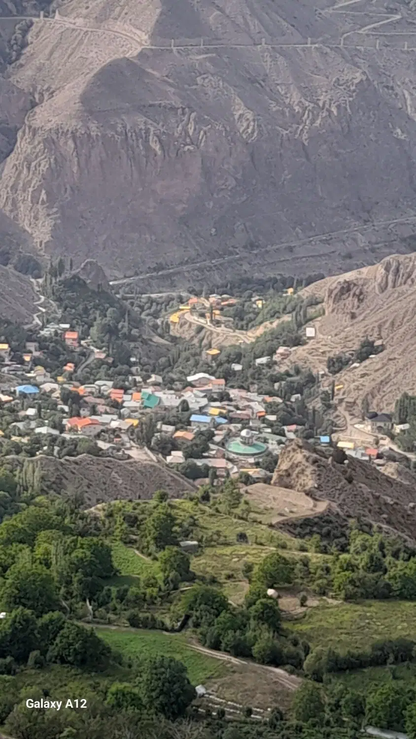 فروش ملک مسکونی در نیاک زیبا