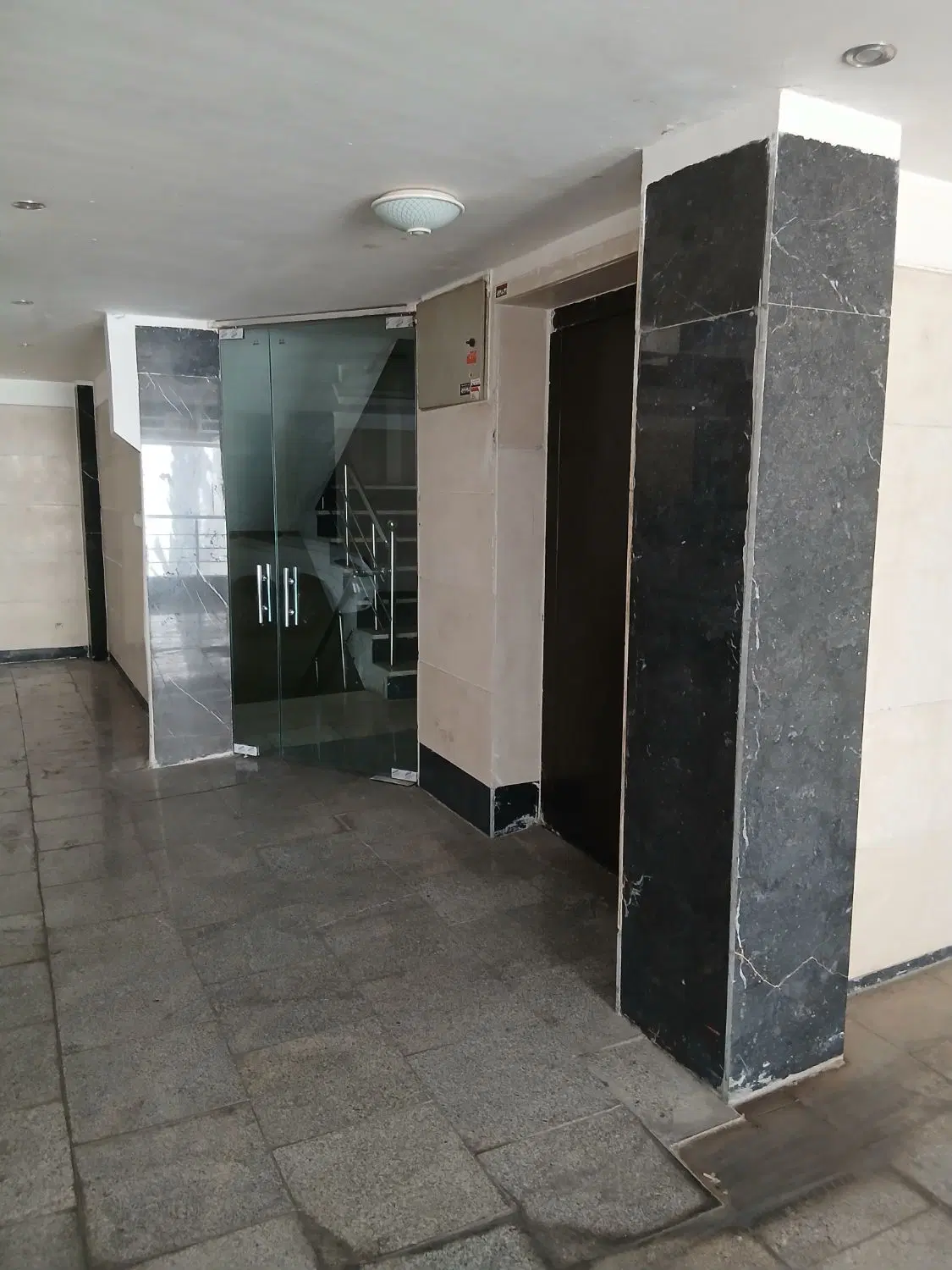 اجاره ۷۷ متری دو خوابه
