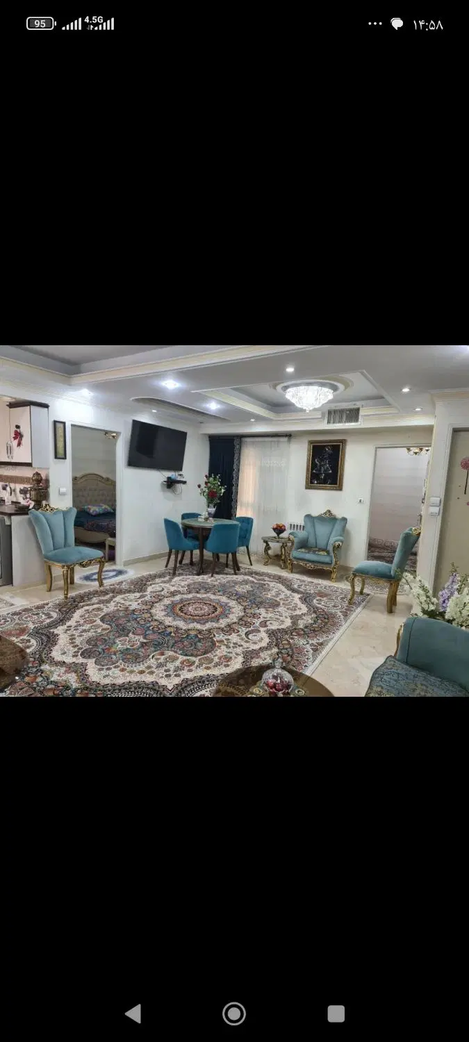 میدان گلها ۷۲ متر طبقه اول