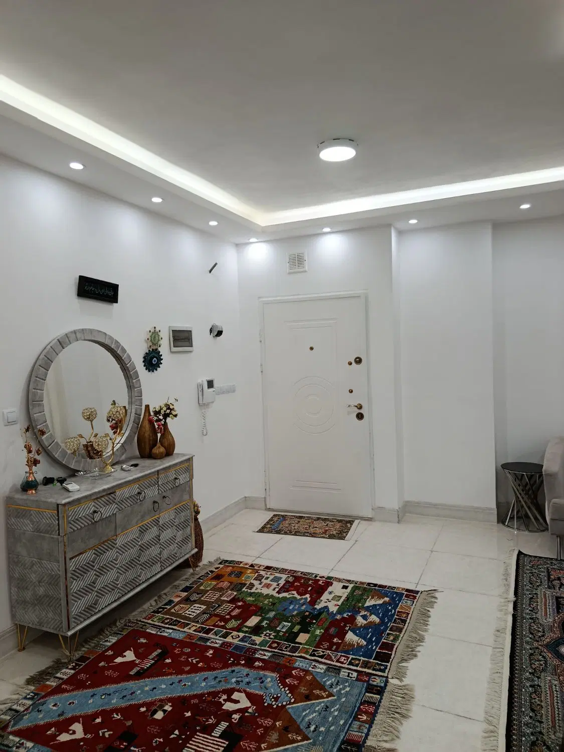 فروش طبقه بالا 3 خوابه
