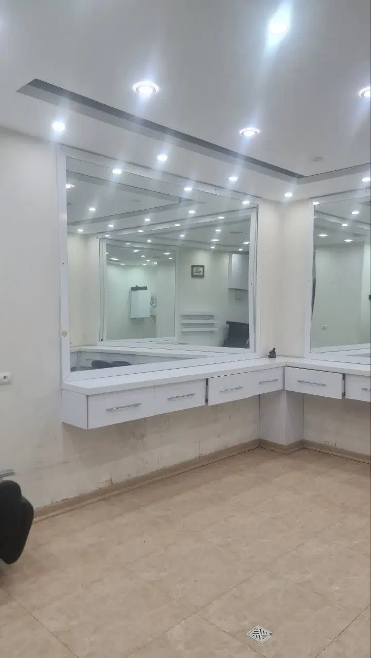 فروش آرایشگاه۲۸ متری درگلستان بلوار ولیعصر