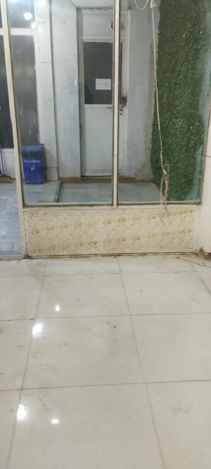 فروش فوری مغازه به علت مهاجرت