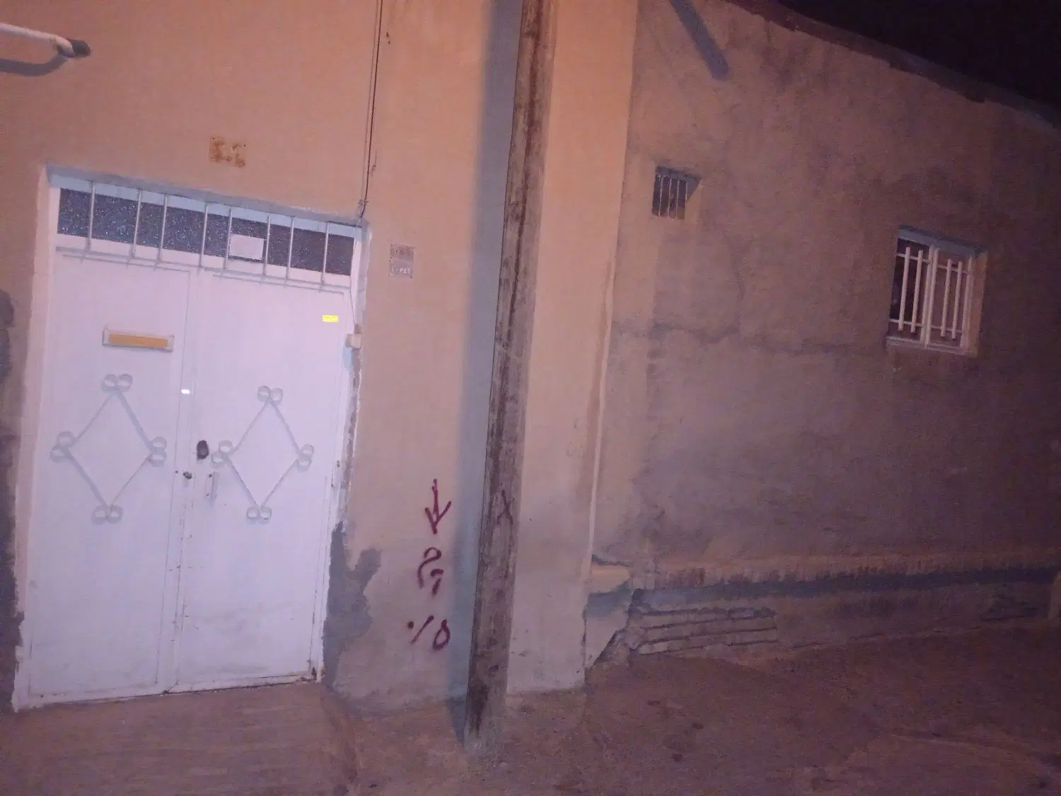 منزل ویلایی پشت بازار کوچه اصلی