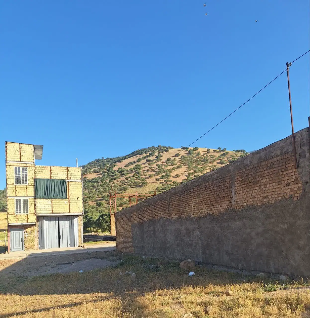 زمین مسکونی قلعه سنگی