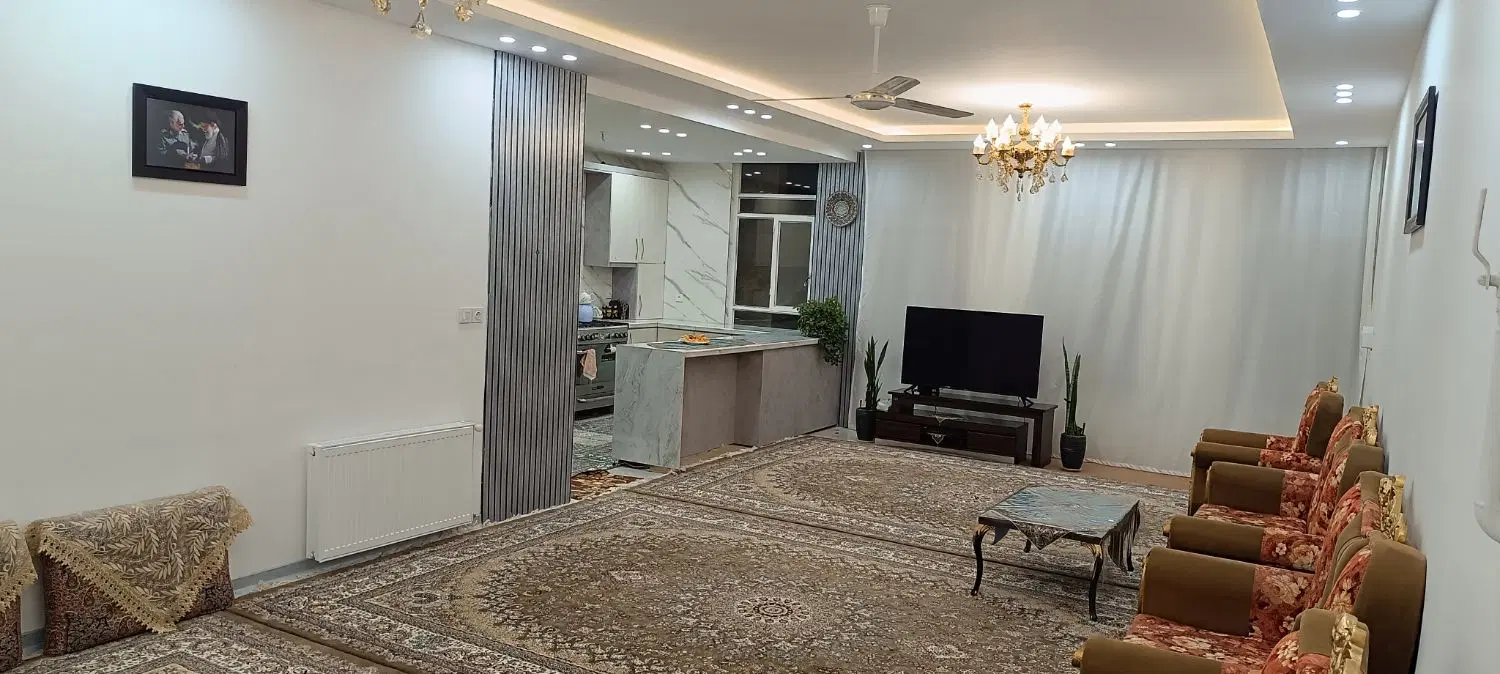 خانه آپارتمان دوطبقه 130متری تفت