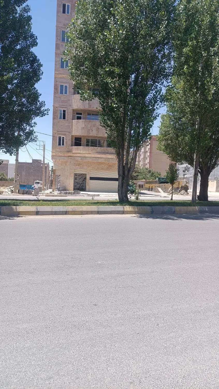 فروش فوری152متری بر بلوار خبرنگار