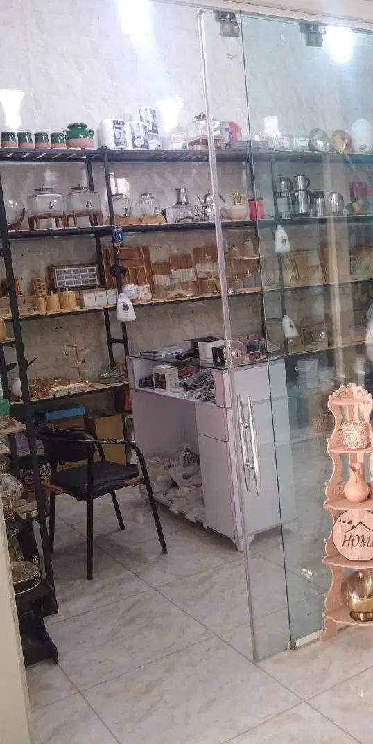 مغازه 17 متری بر خیابان بازار روز دولت