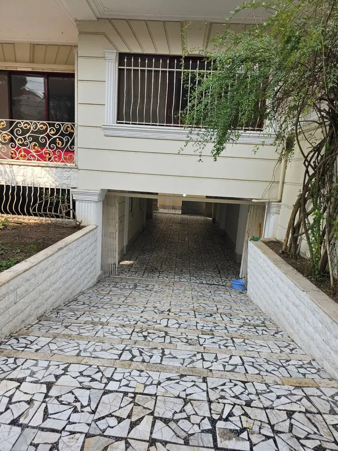 اجاره خانه ویلایی ،مسکونی و اداری   توحید ۴۰