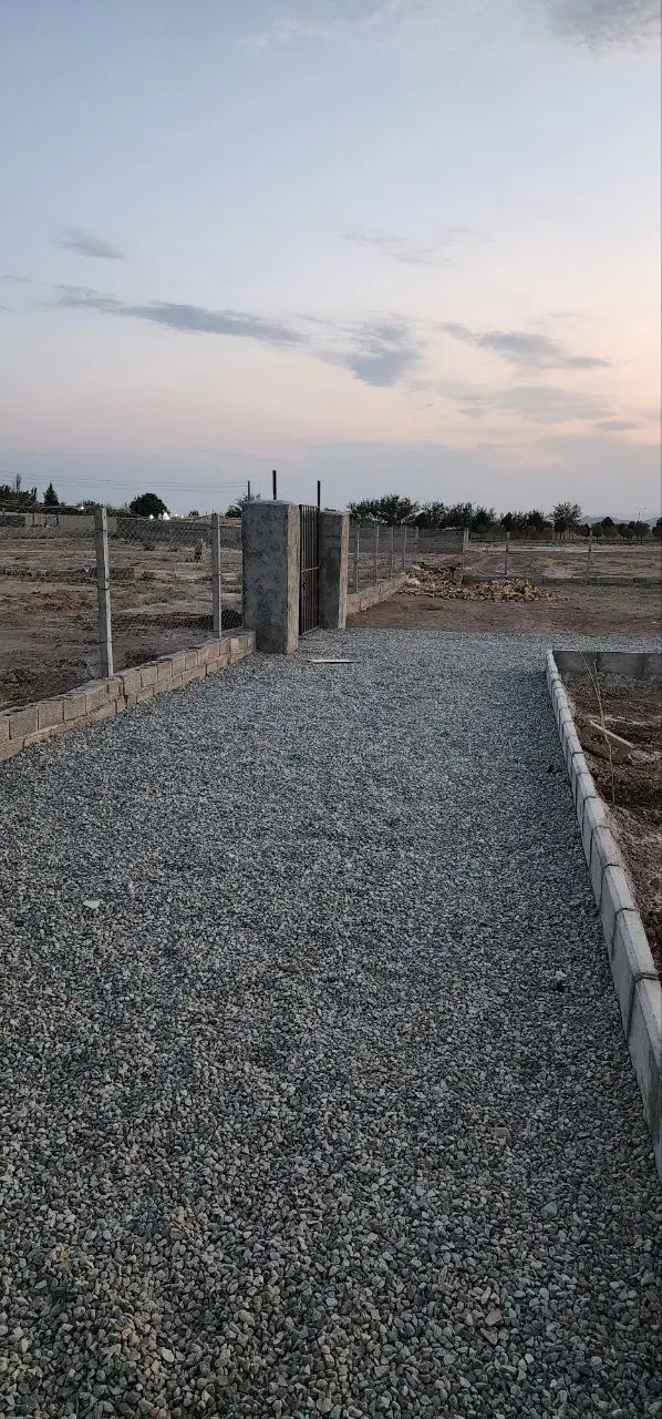 زمین هزار متری