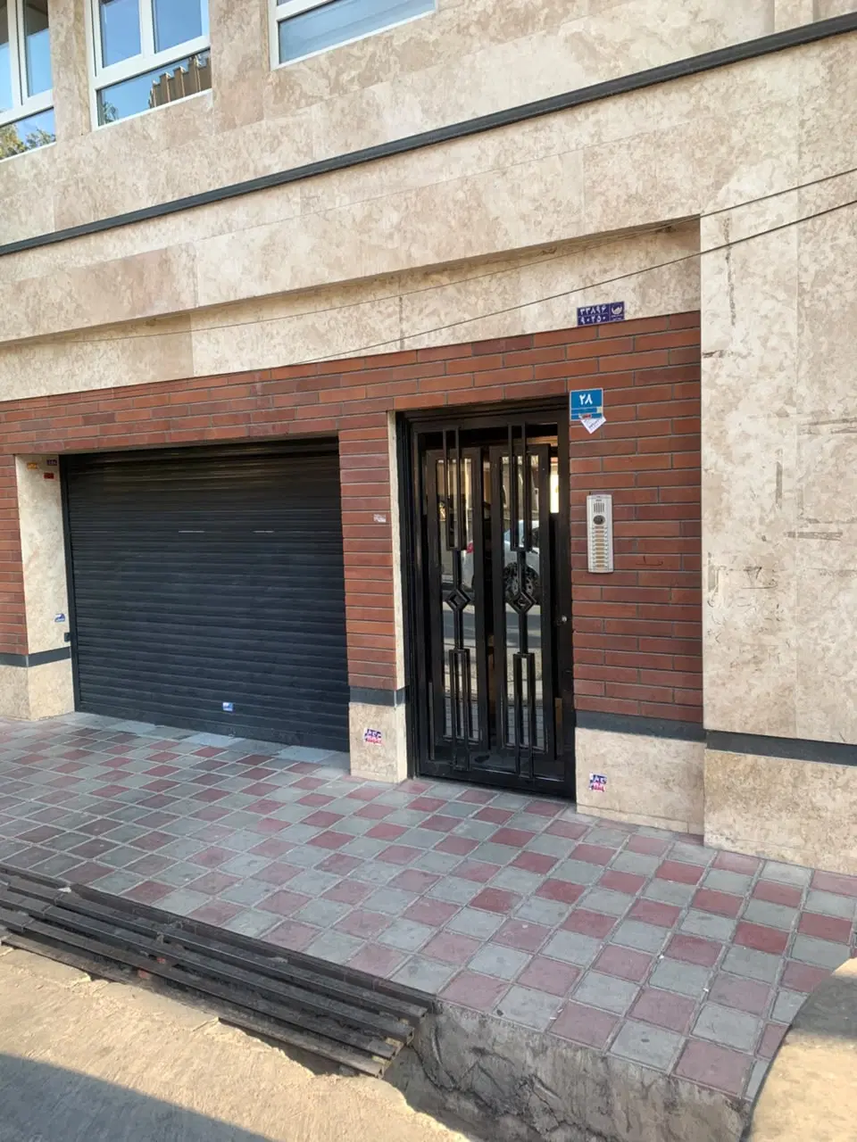 آپارتمان ۱۰۶ متری خ عادل