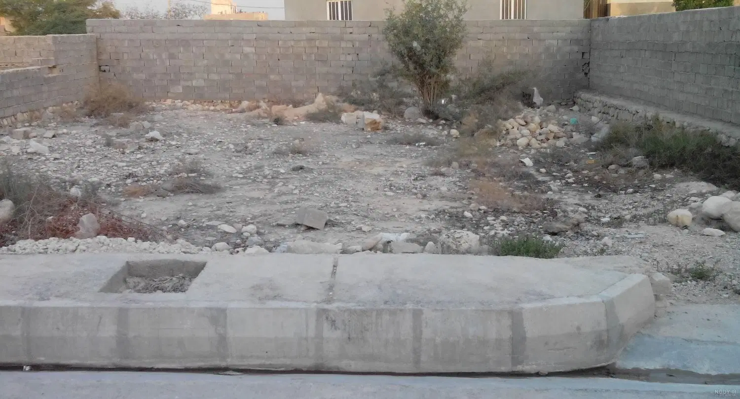زمین  واقع در کمپ بی بی ۶