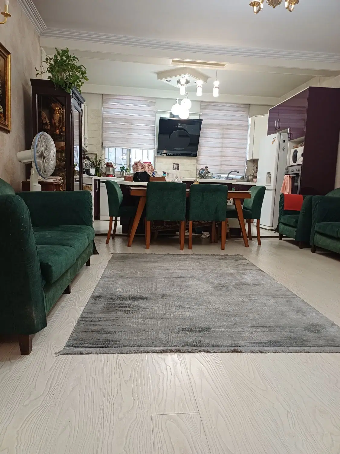 85 متری رو به آفتاب