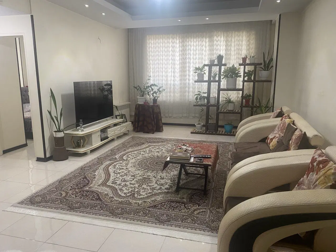 رهن کامل ۱۰۰ متر فول امکانات