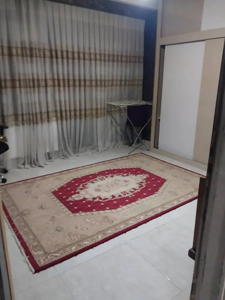 آپارتمان ۱۲۲متری جنوبی طبقه اول