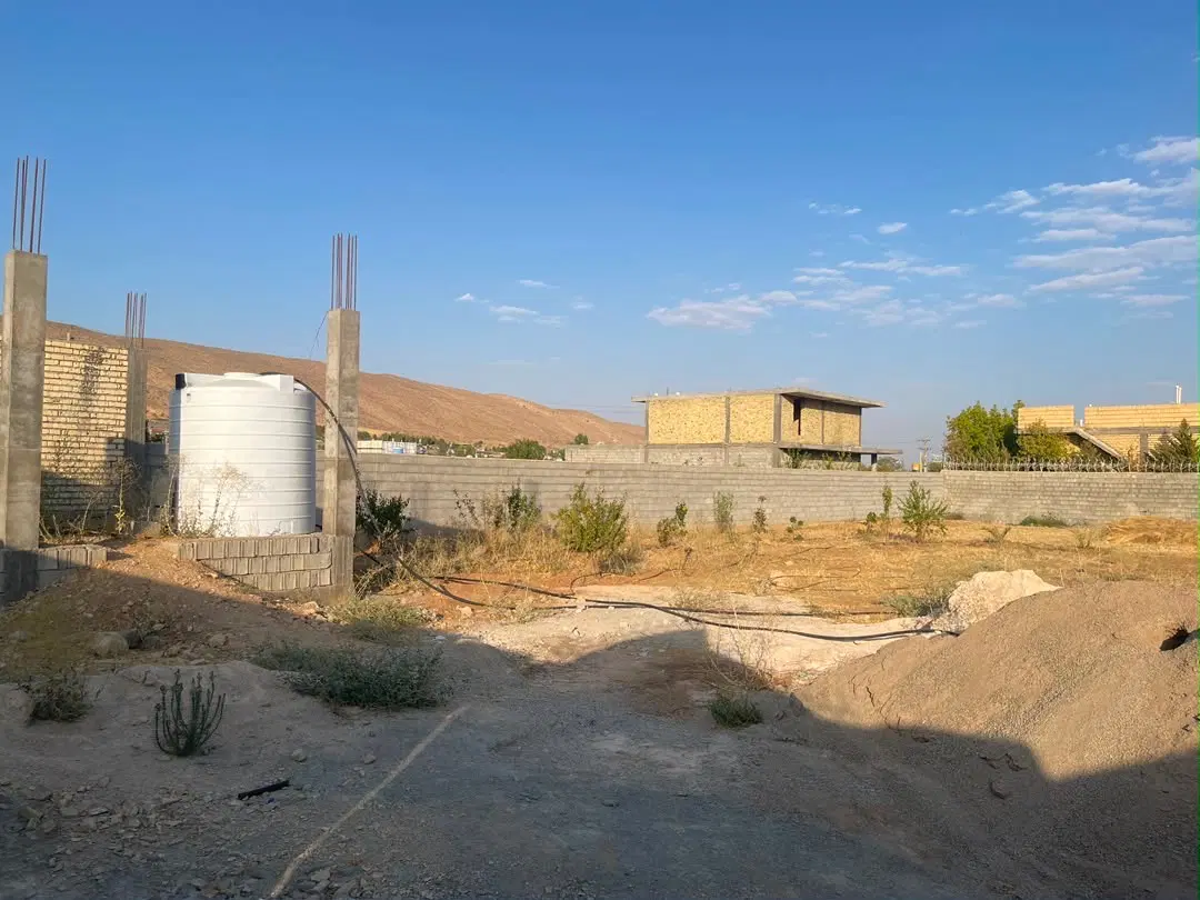 زمین ۱۰۰۰متری اف ۲۸