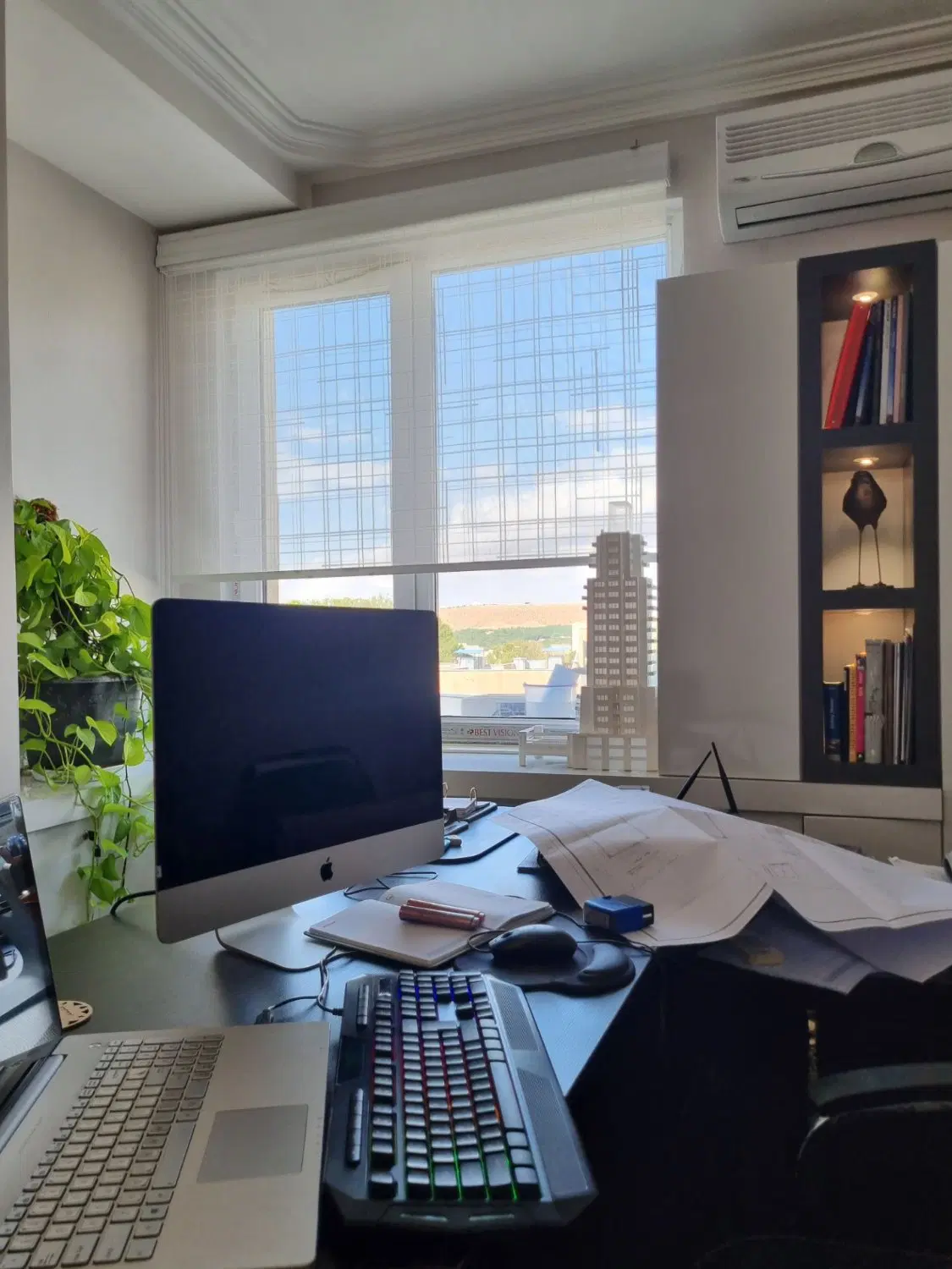 فروش یا اجاره ۳ دانگ از دفتر کار