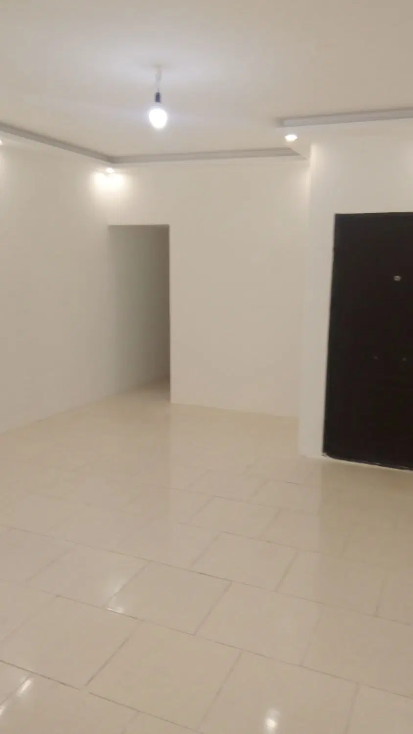 آپارتمان 78متری دو خواب تخلیه کلید نخورد