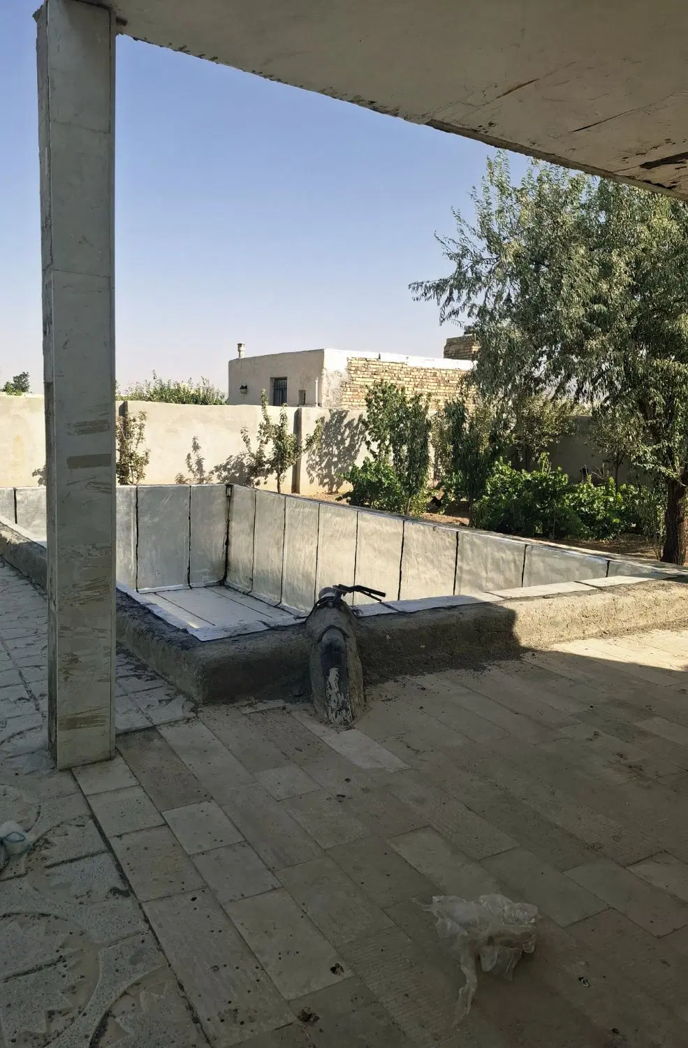 باغ ۱۰۰۰متری