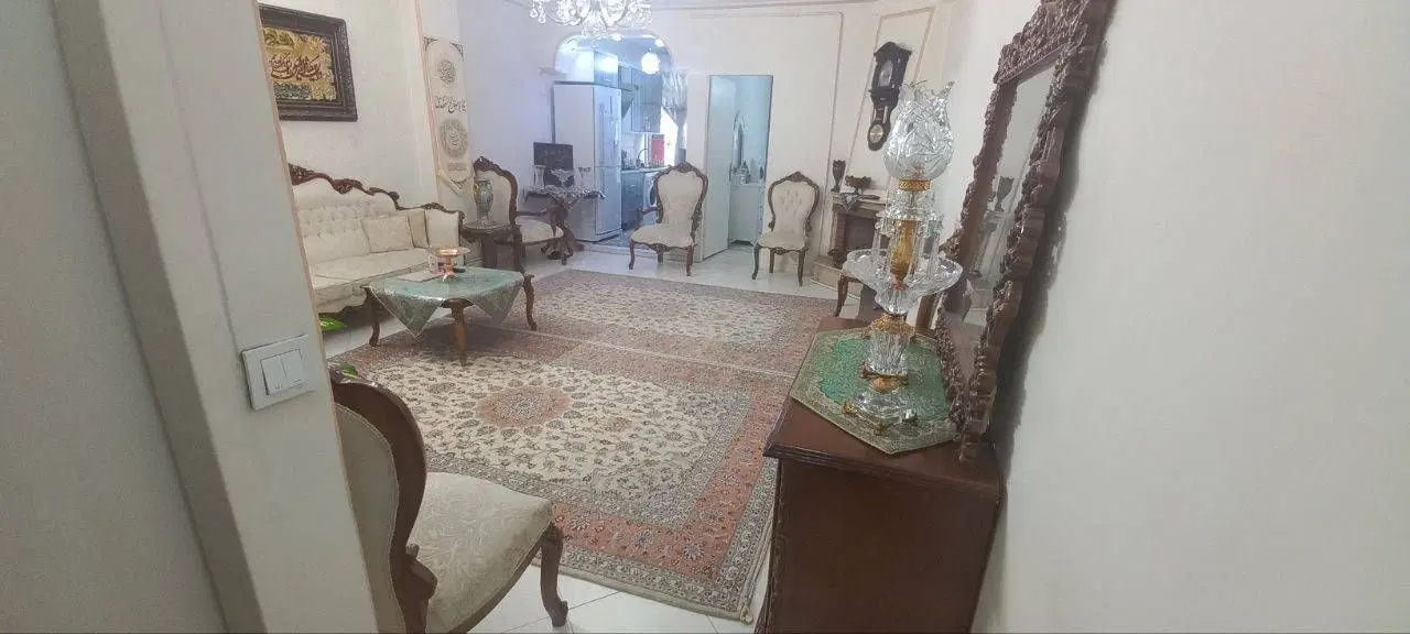 آپارتمان۶۰متریک خوابه خوش نقشه انباری بالکن نورگیر