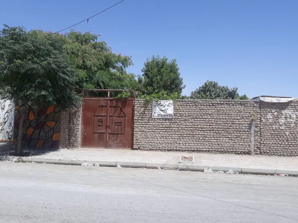 ۲۰۰مترزمین‌ حاشیه