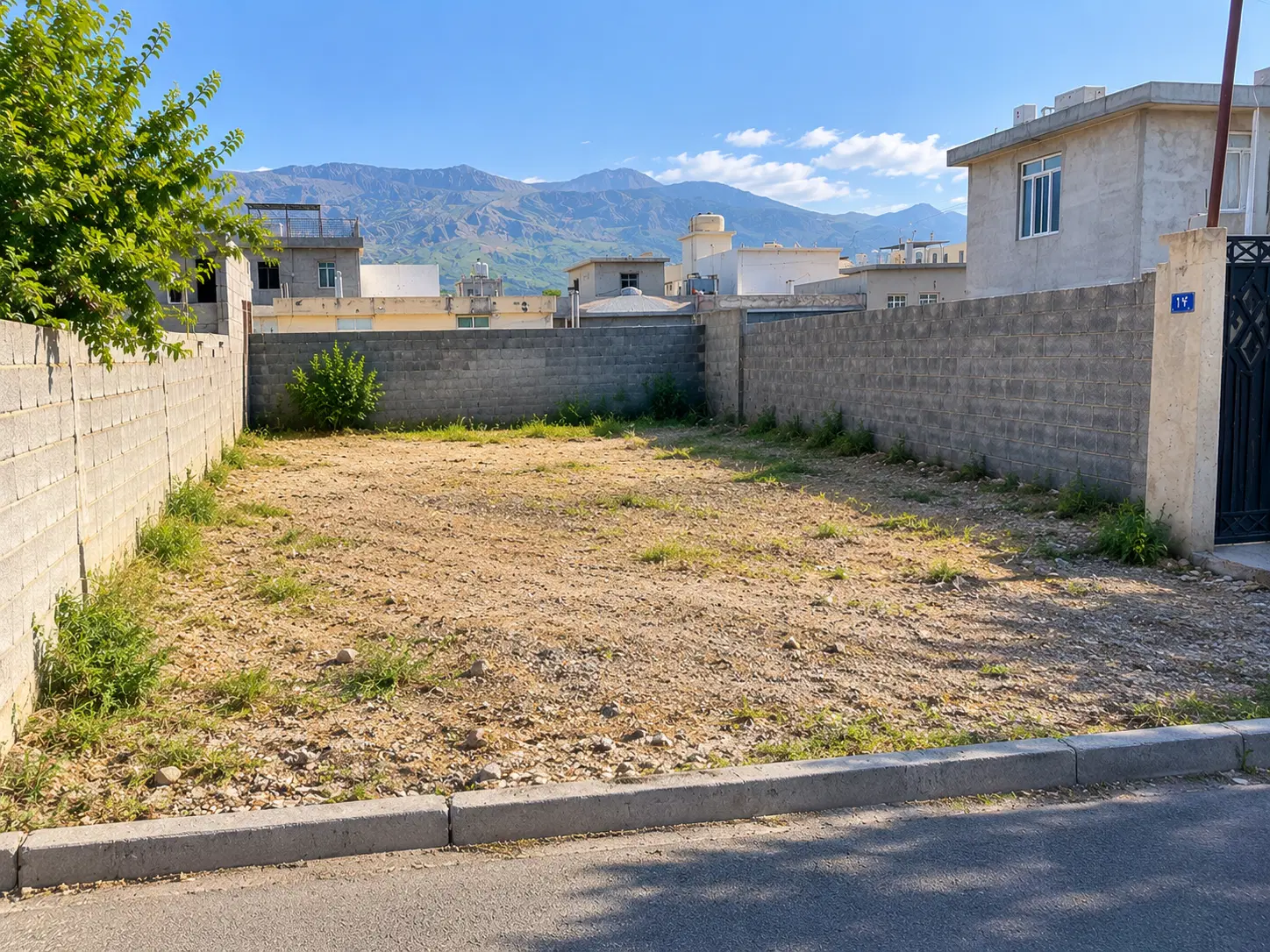 زمین مسکونی