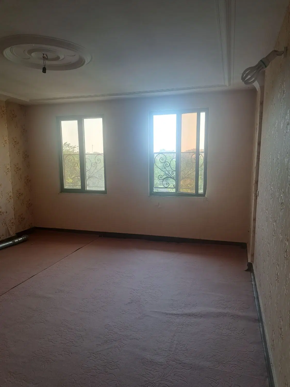فروش ۶۵ متری طبقه سوم