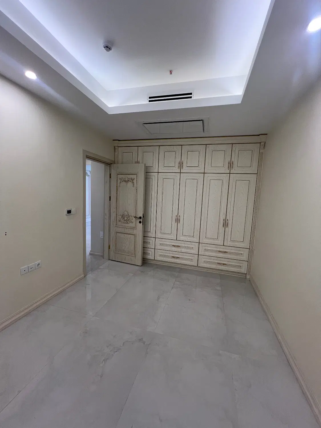 آ‌پارتمان ۱۳۷ متری
