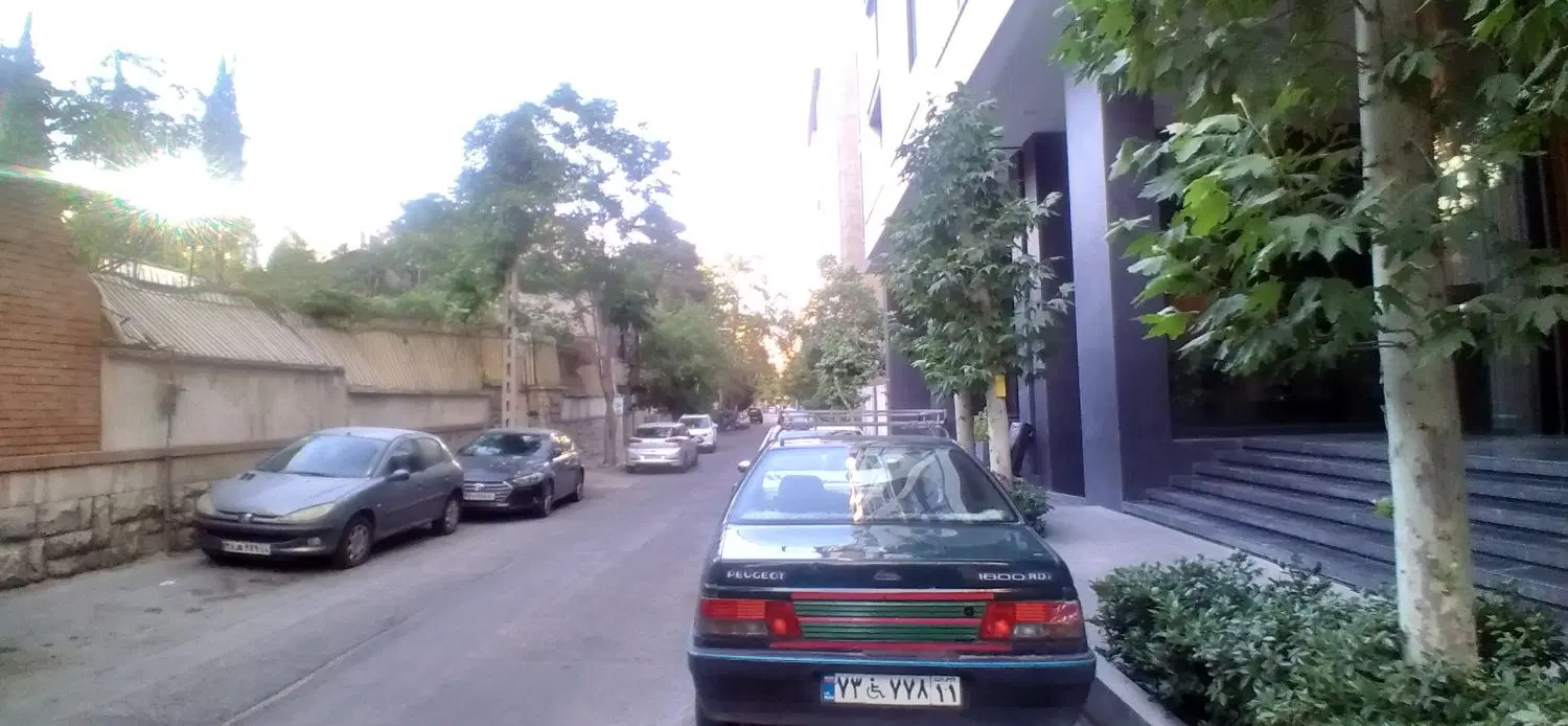 کلنگی‌ ۱۶۴ متر سرو غربی بخشایش
