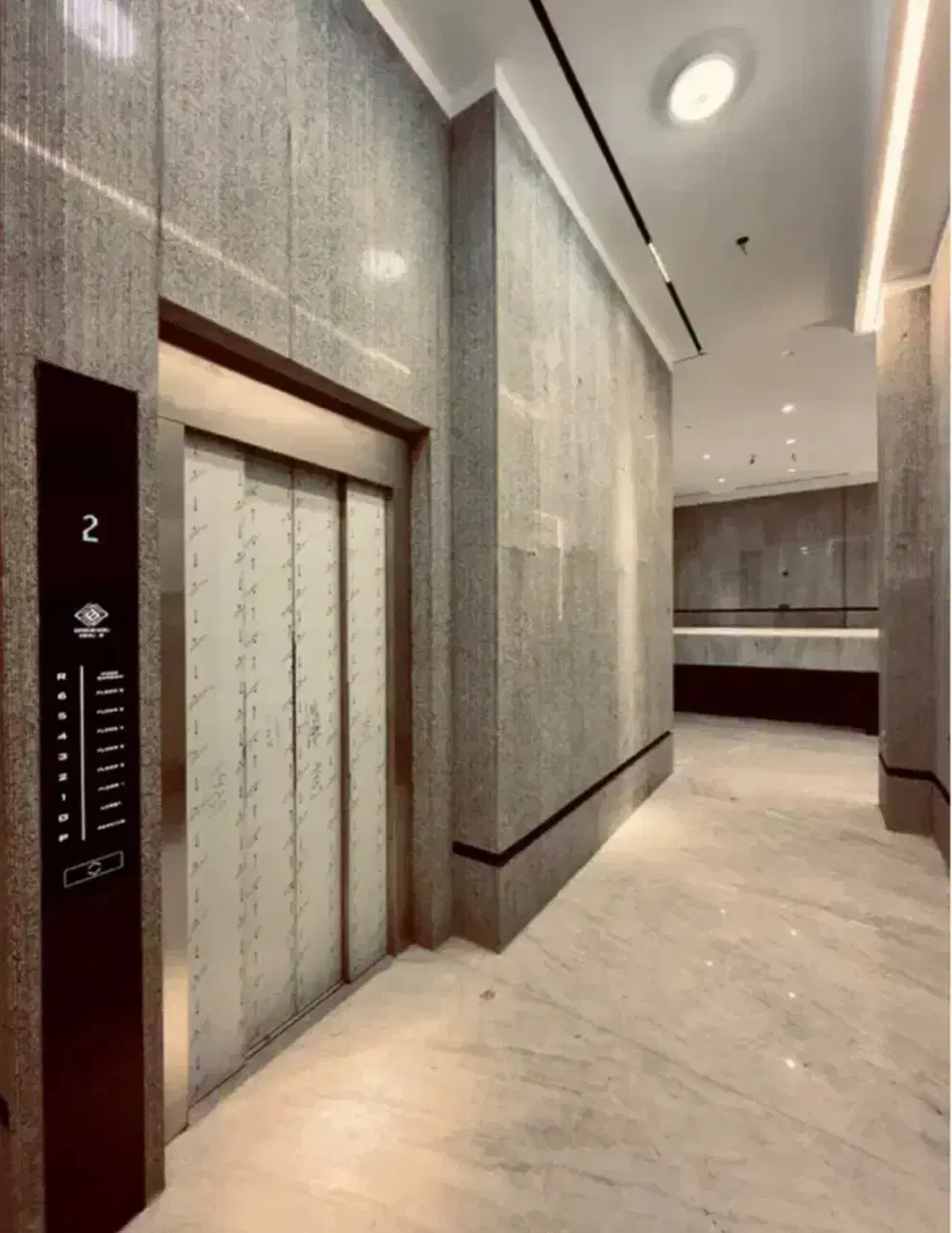 ۱۸۰متری _ ۲پارک _ تکواحدی _ مشاعات دار _ پارس غربی