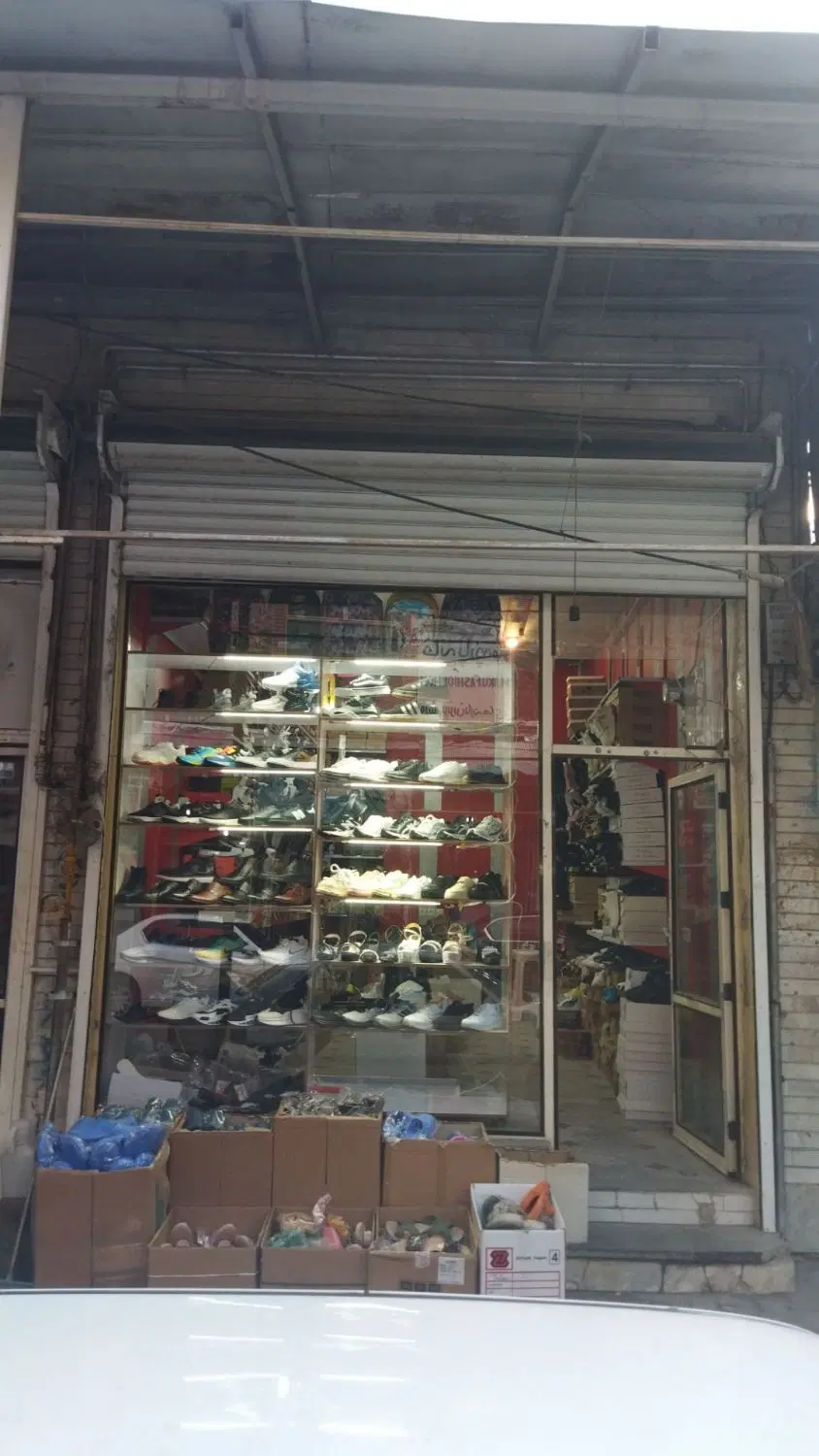 مغازه تجاری به مساحت 27متر مربع اوست بازار