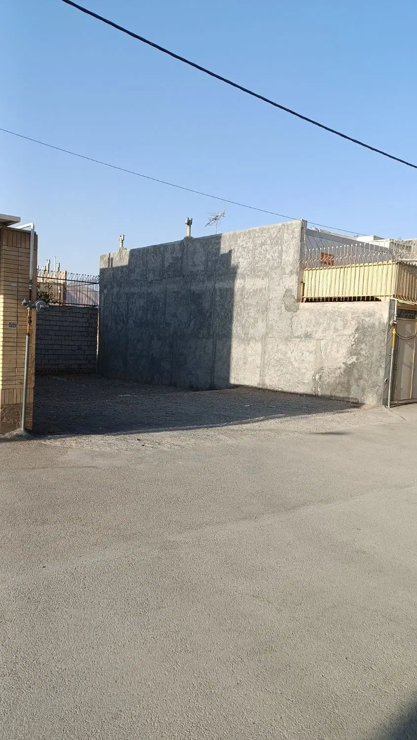 زمین مسکونی