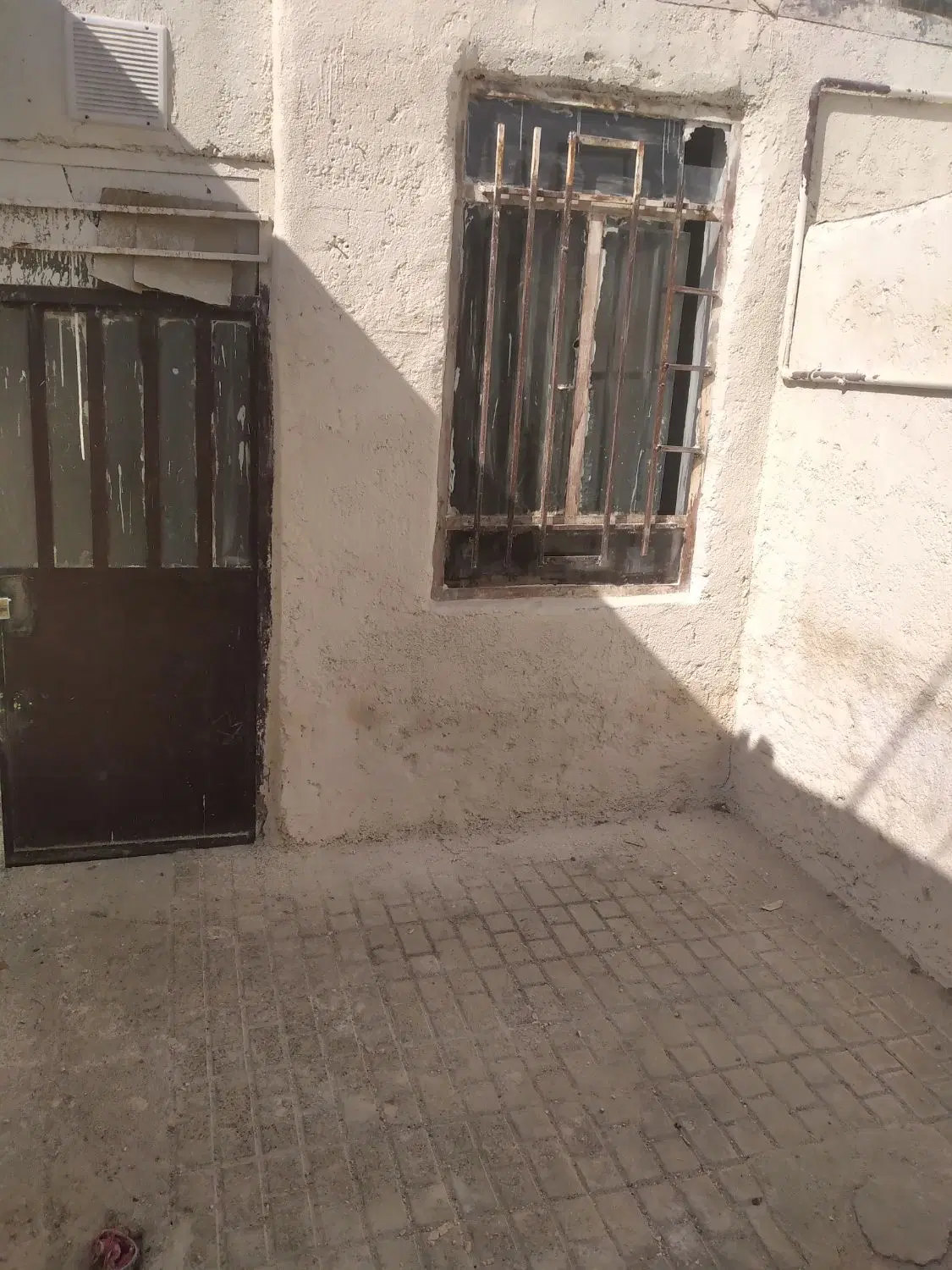 ویلایی دربست