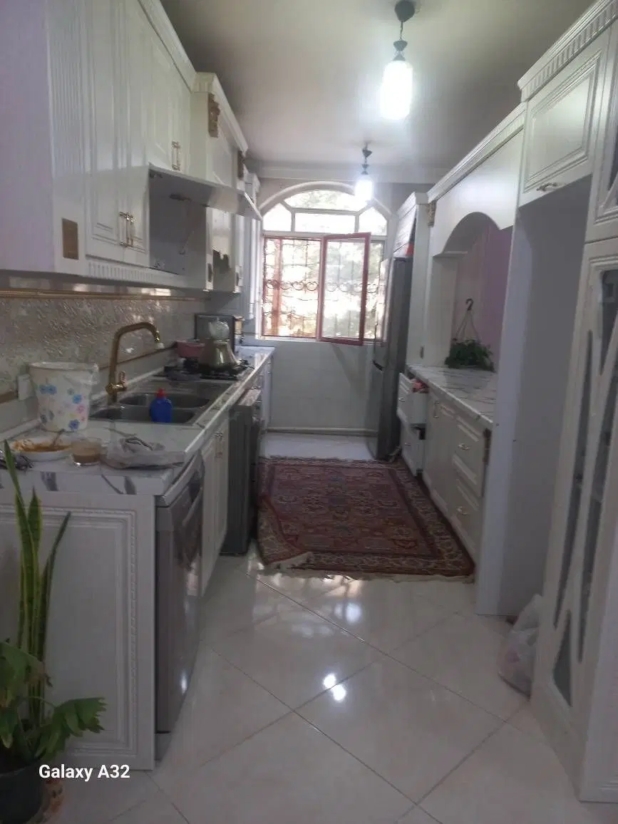واحد ۹۸ متری پردیس