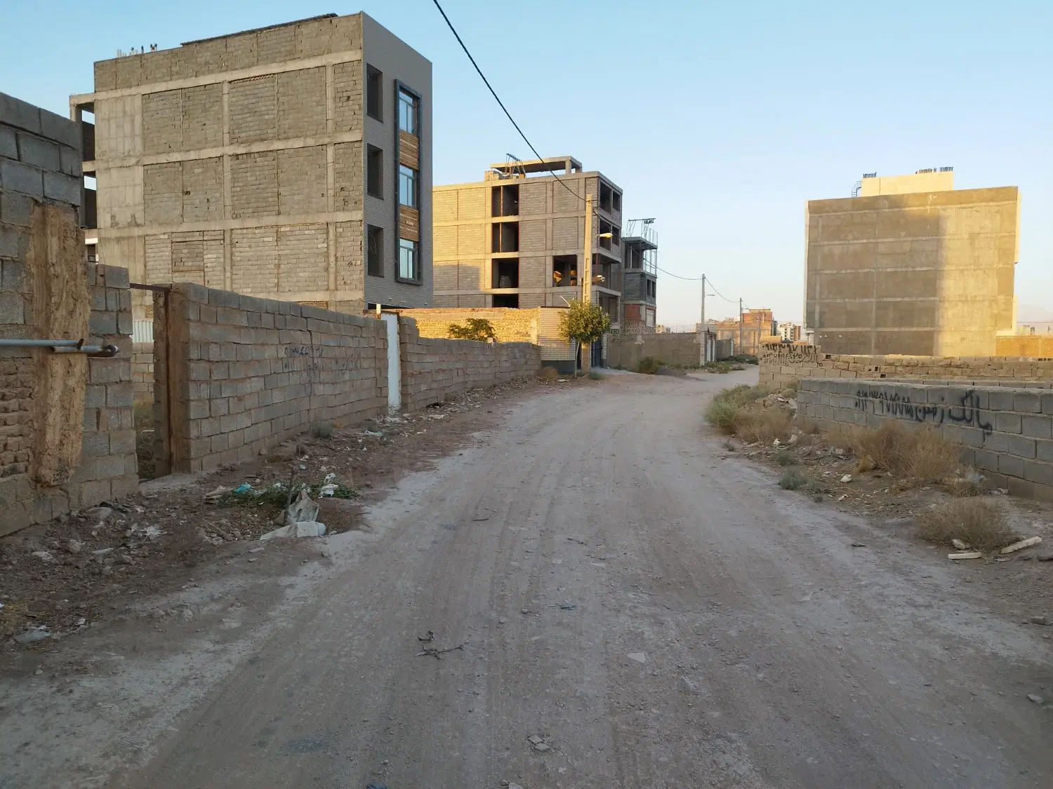 زمین.بلوار امام حسن