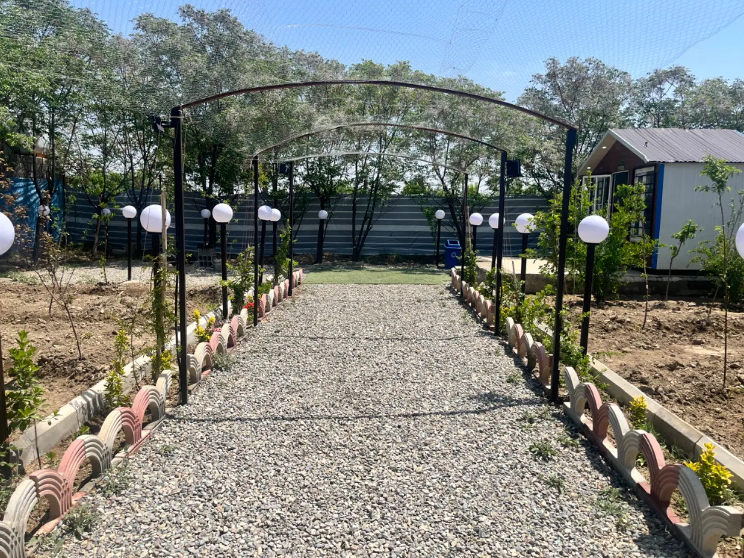 باغچه 400متری