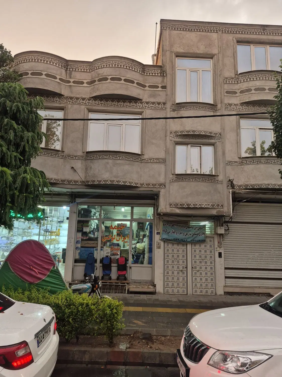 اجاره زیرزمین ۱۲۰ متری تجاری بر خیابان، راسته کوچه