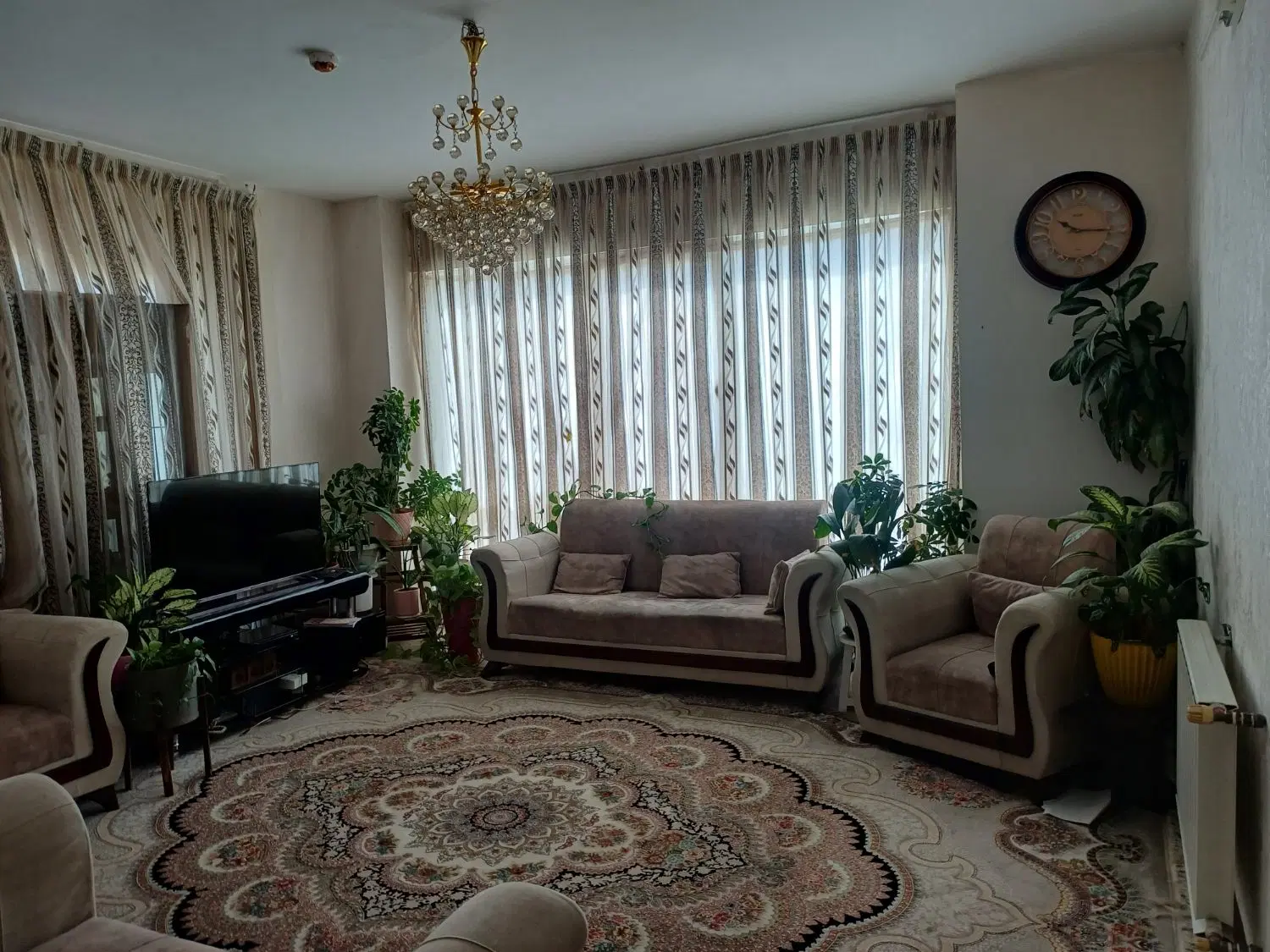 اجاره و رهن کامل واحد ۷۵ متری مجتمع کار آفرینان