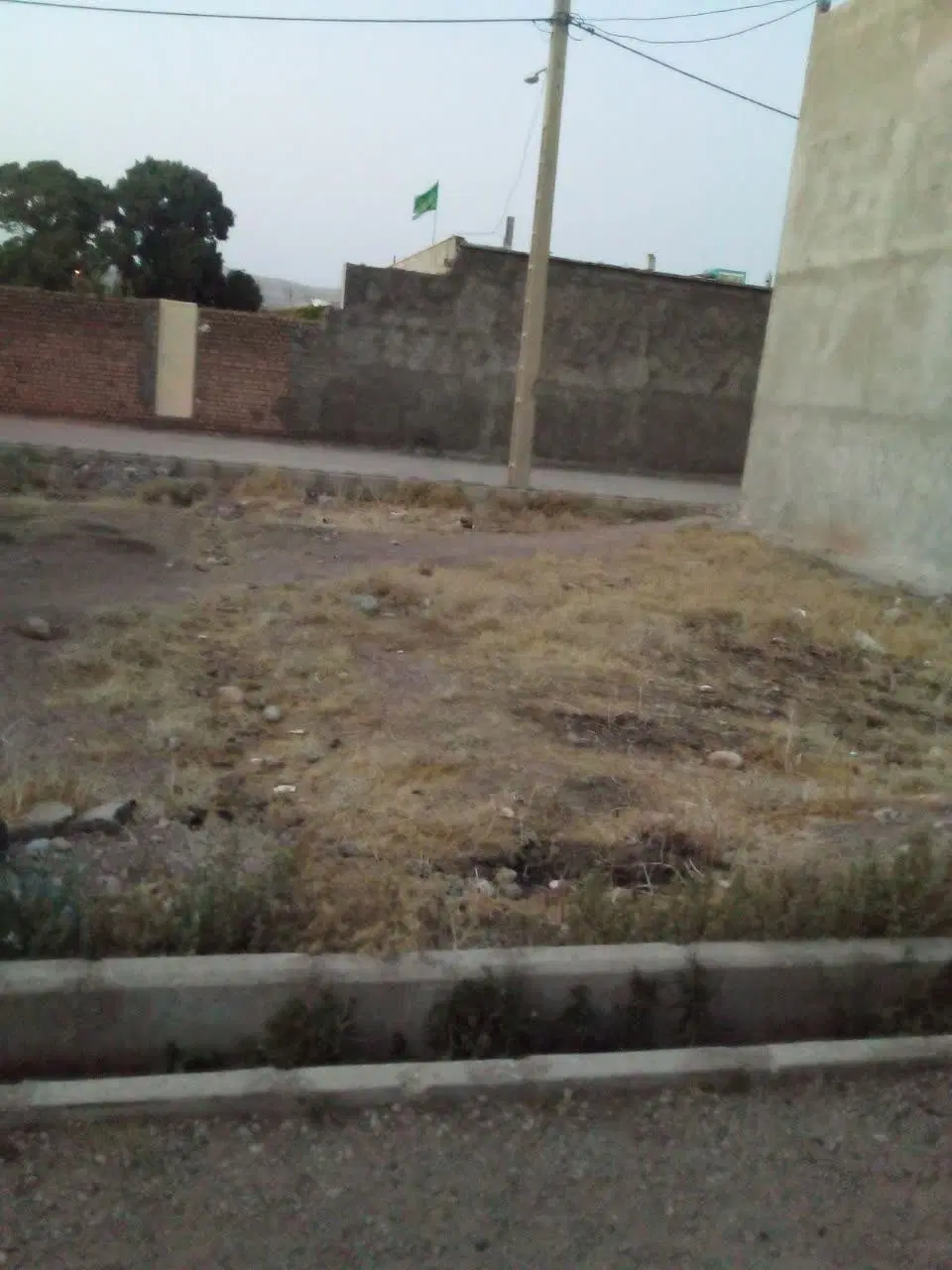 زمین مسکونی