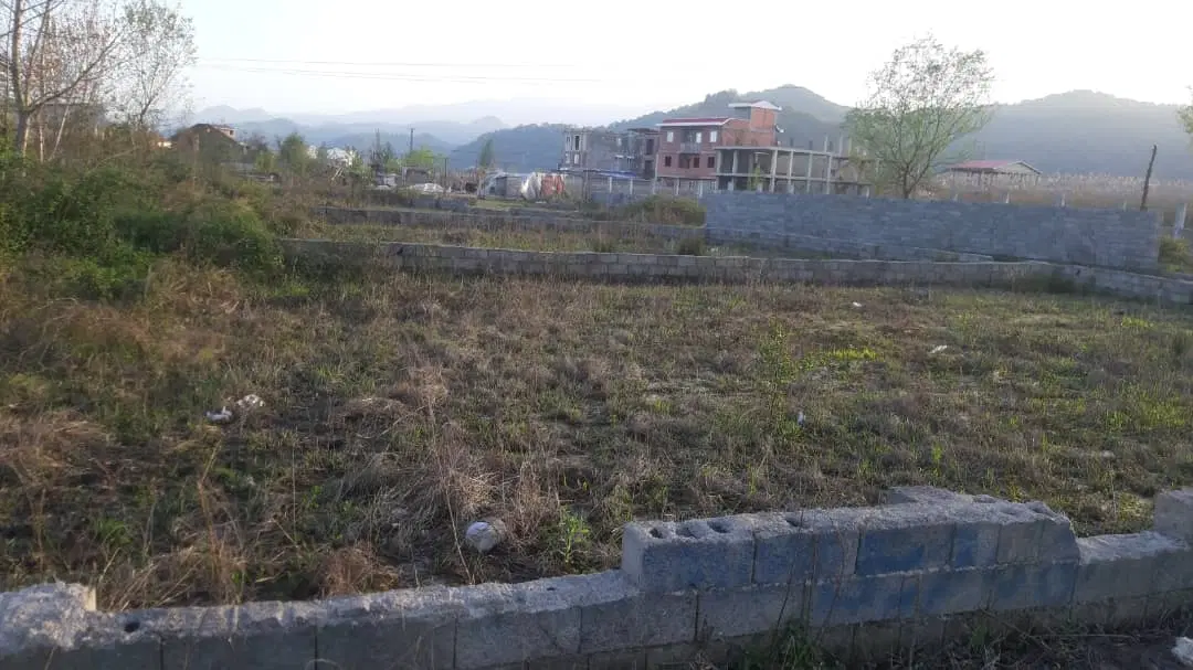 زمین مسکونی ۵۶۰ متر