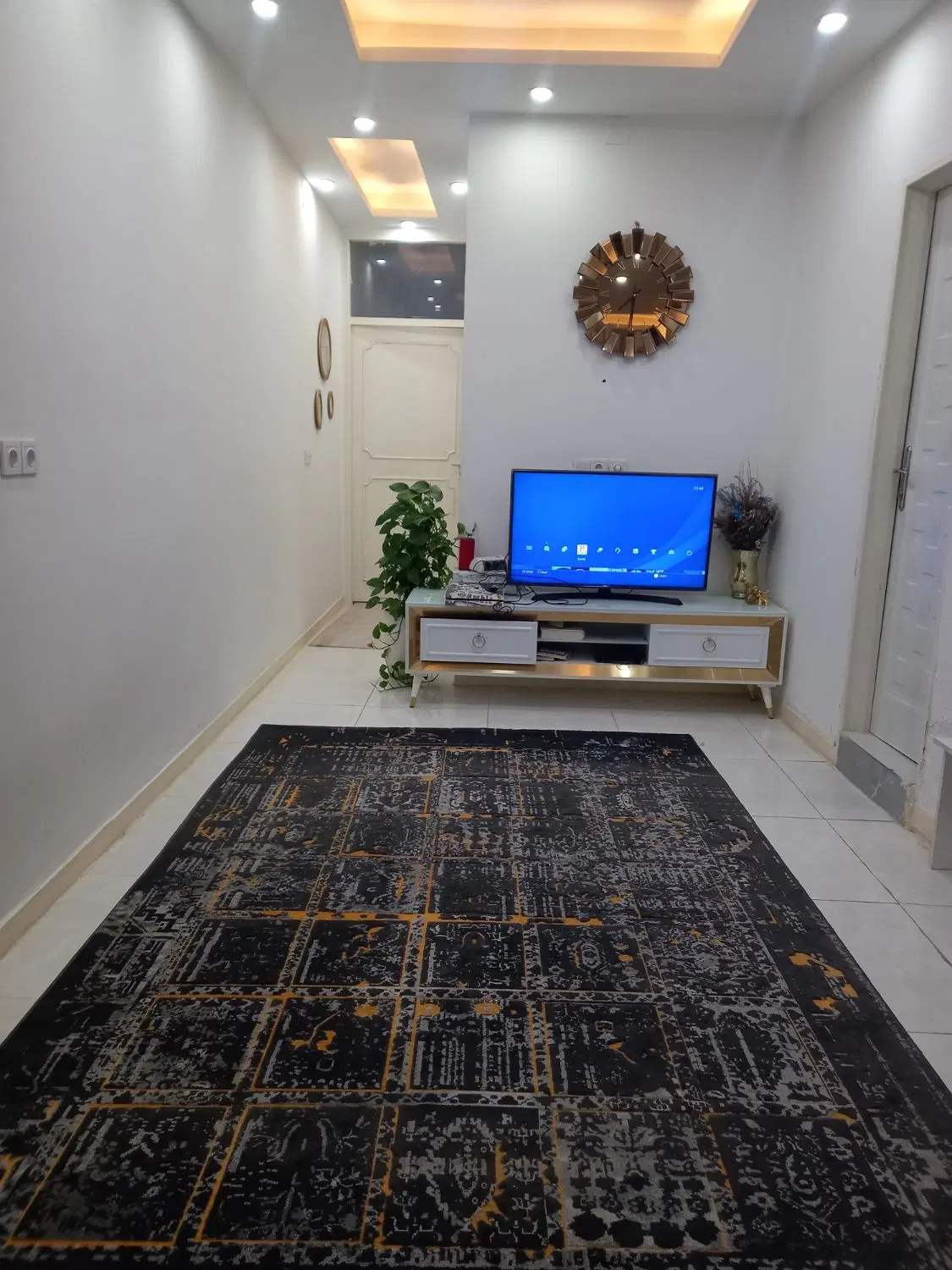 ۷۸ متر پردیس تمیز