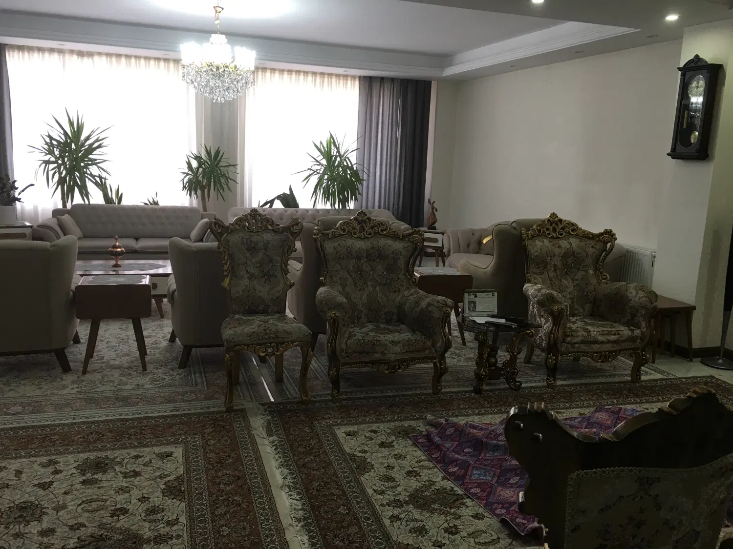 اجاره تک واحدی ۱۶۰ متری فازیک