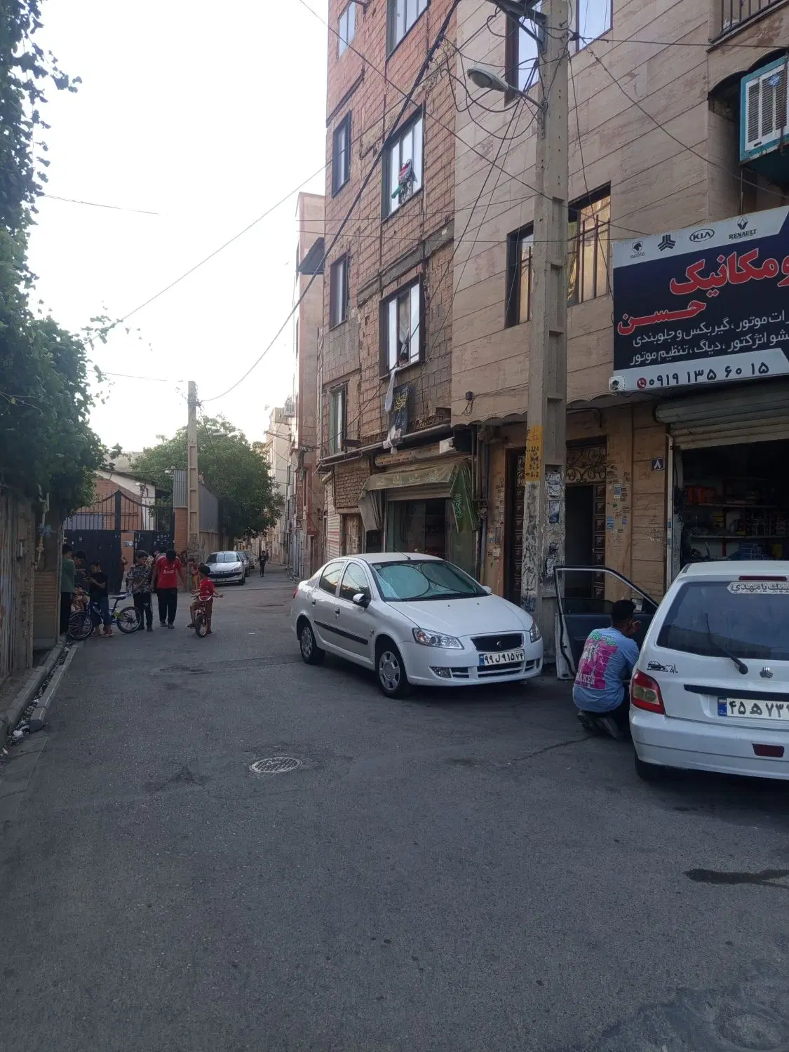 خانه دربستی دو طبقه