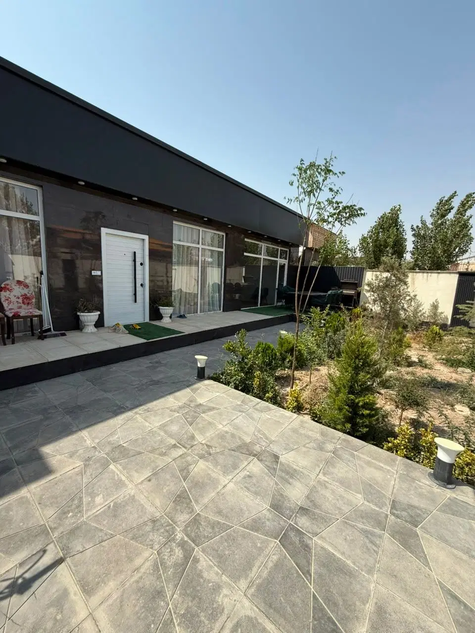 اجاره روزانه استخر داخل سهیلیه