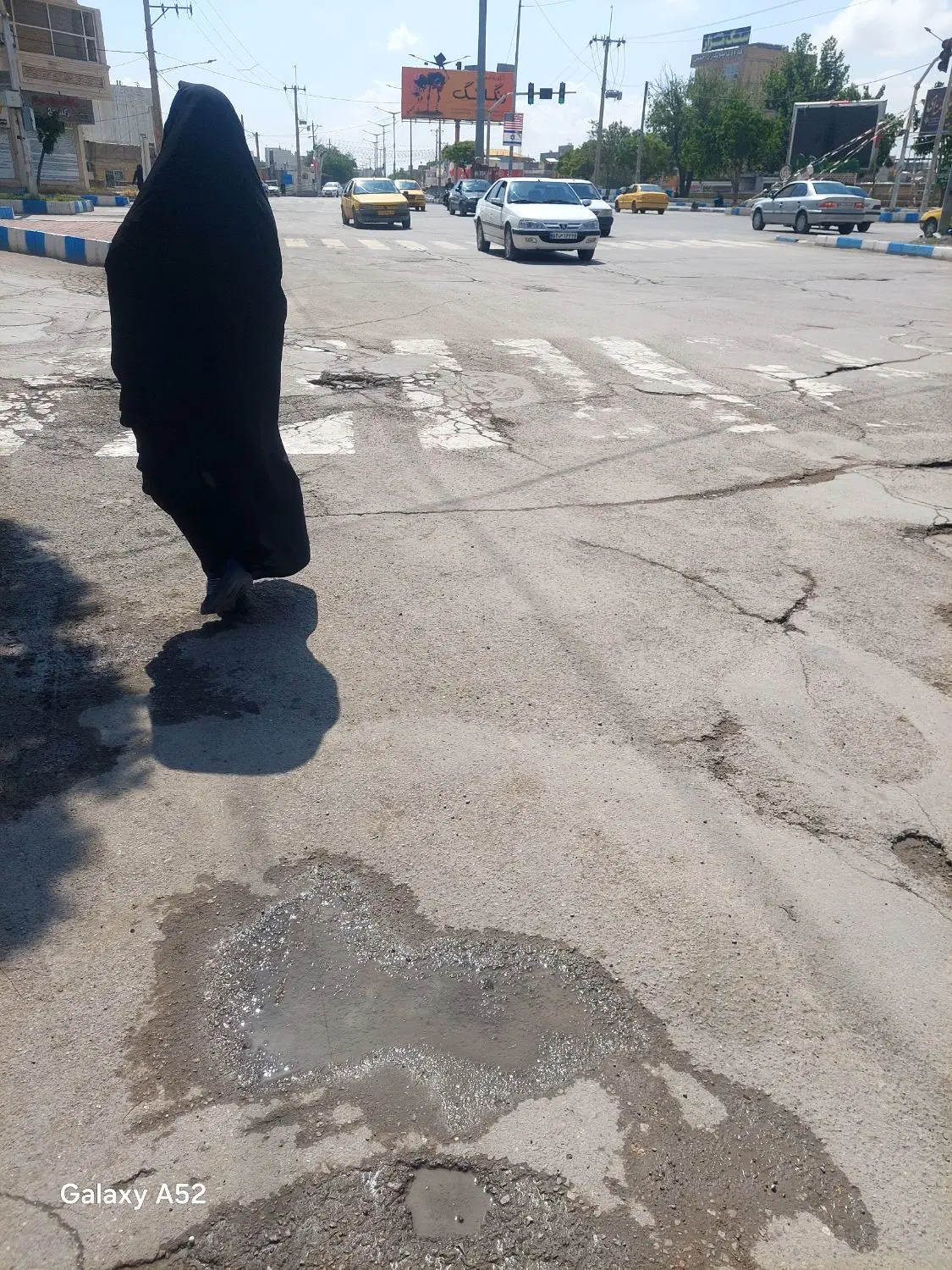 ۸۰مترحاشیه زرهرن ومنوری
