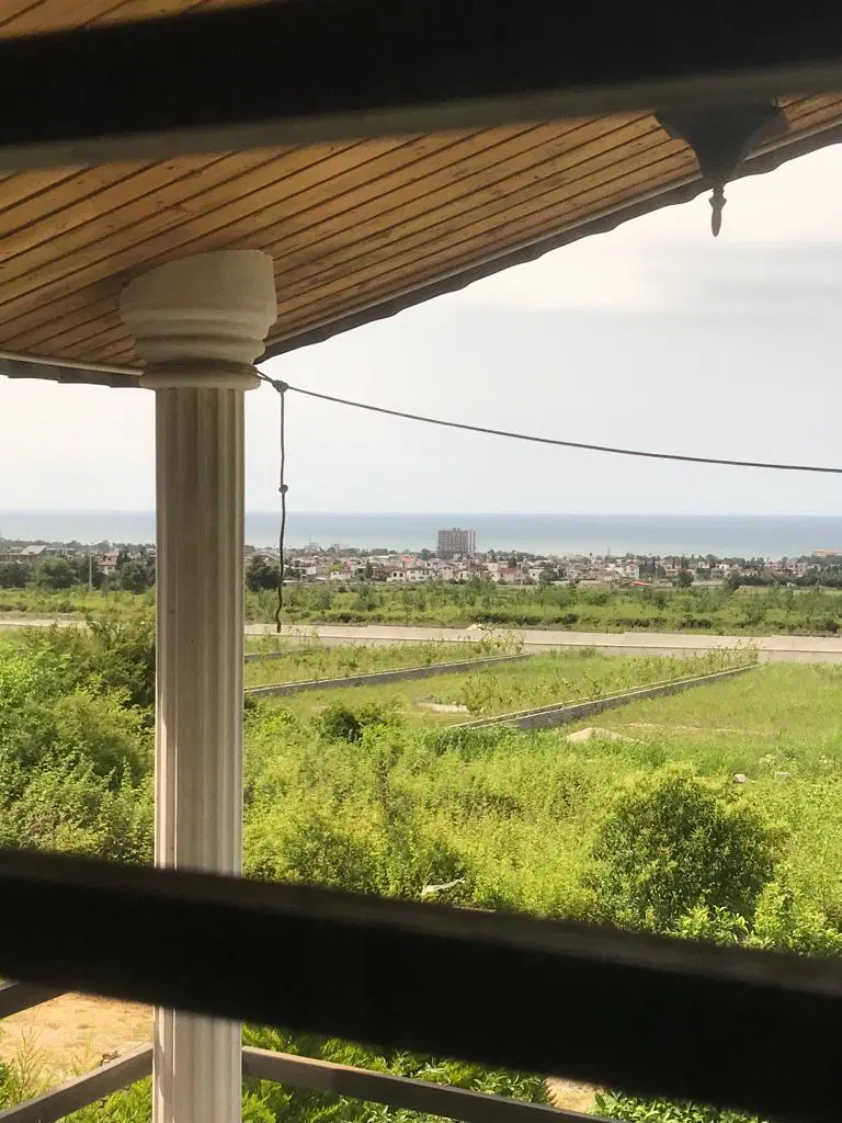 زمین شهرکی سند تک برگ نخ شمال مالک هستم